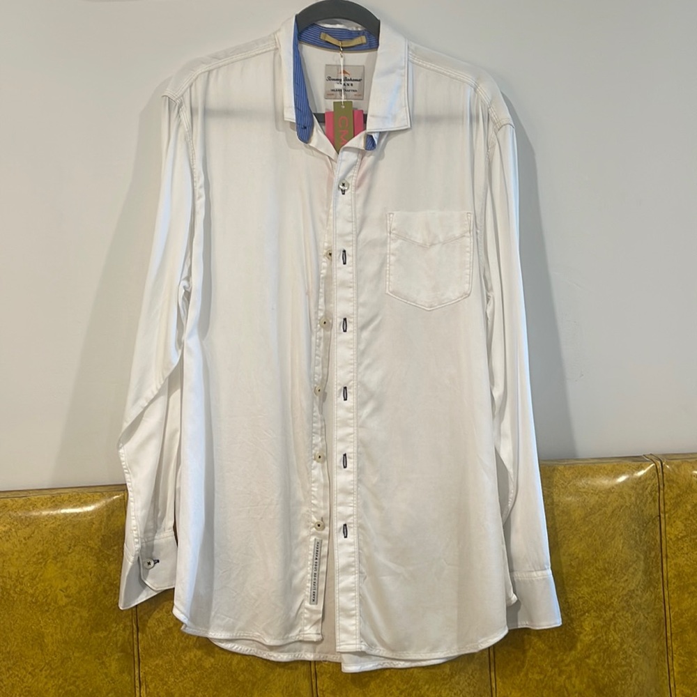 Tommy Bahama Button Down